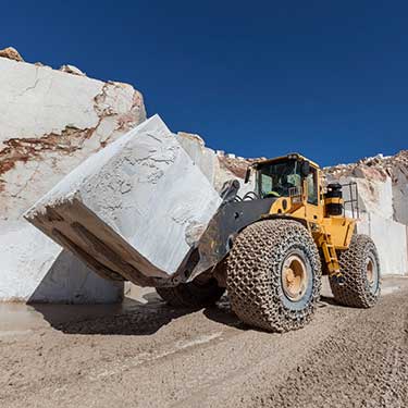 advantages-of-derby-line-cross-border-freight-with-r+l-global-logistics-marble-granite-mining