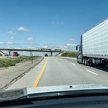 advantages-of-r+l-global-logistics-cross-border-canada-truckload-strategic-partner-oroville-new-york